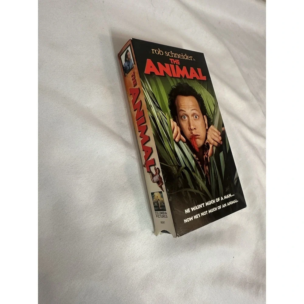 THE ANIMAL ROB SCHNEIDER , EDWARD ASHNER VHS